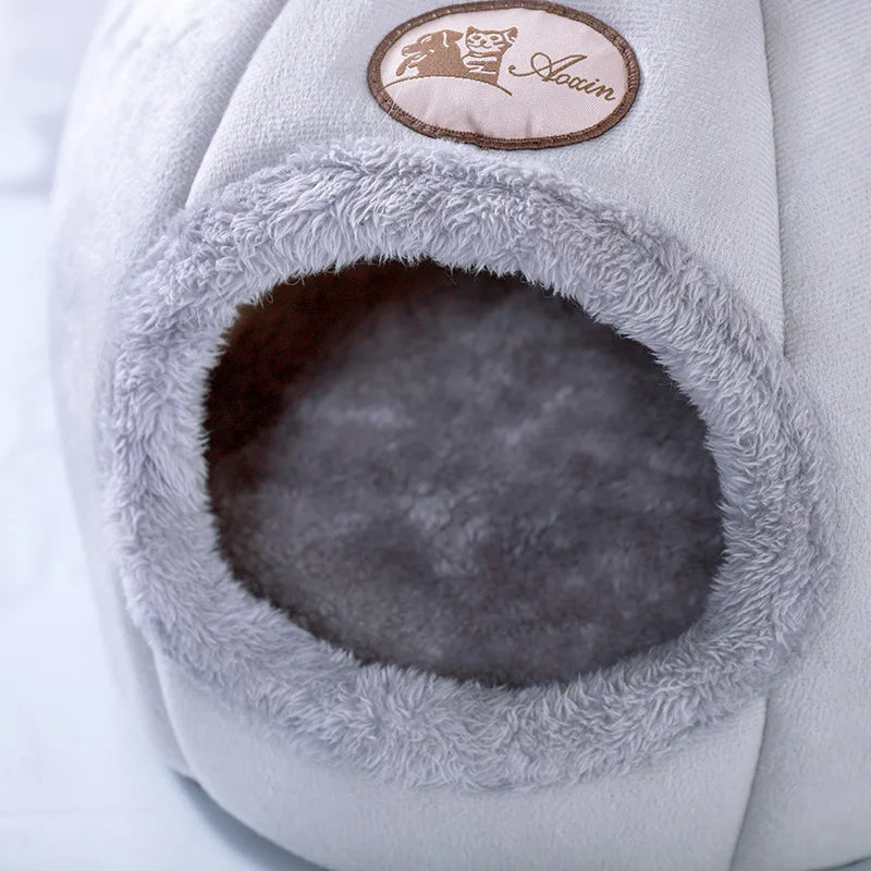 Winter Pet Bed – Warm Cave Nest for Cats & Small Dogs