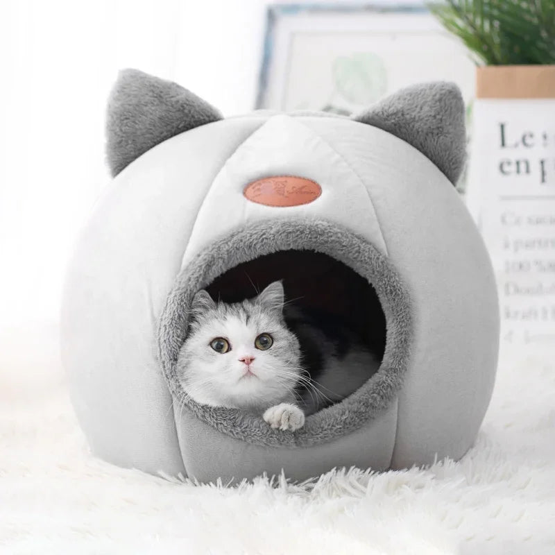 Winter Pet Bed – Warm Cave Nest for Cats & Small Dogs